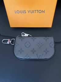 Louis Vuitton Porta Moedas