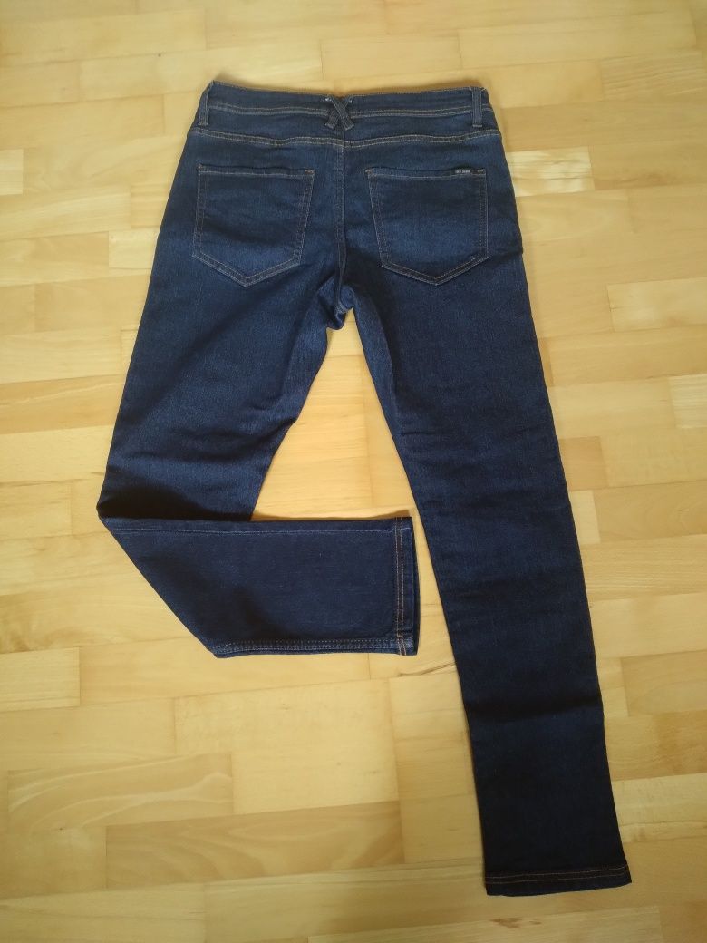 Spodnie  jeans Sinsey rozmiar 30 idealny stan