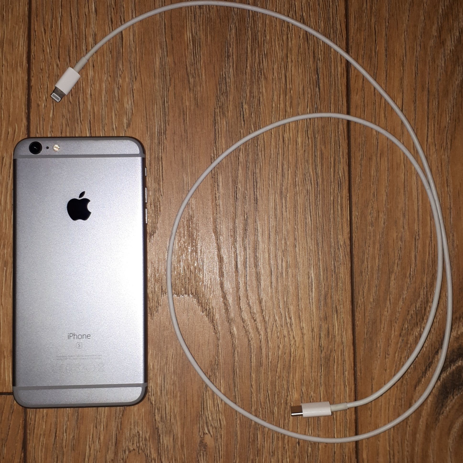 1iPhone 6s Plus Apple w bardzo dobrym stanie