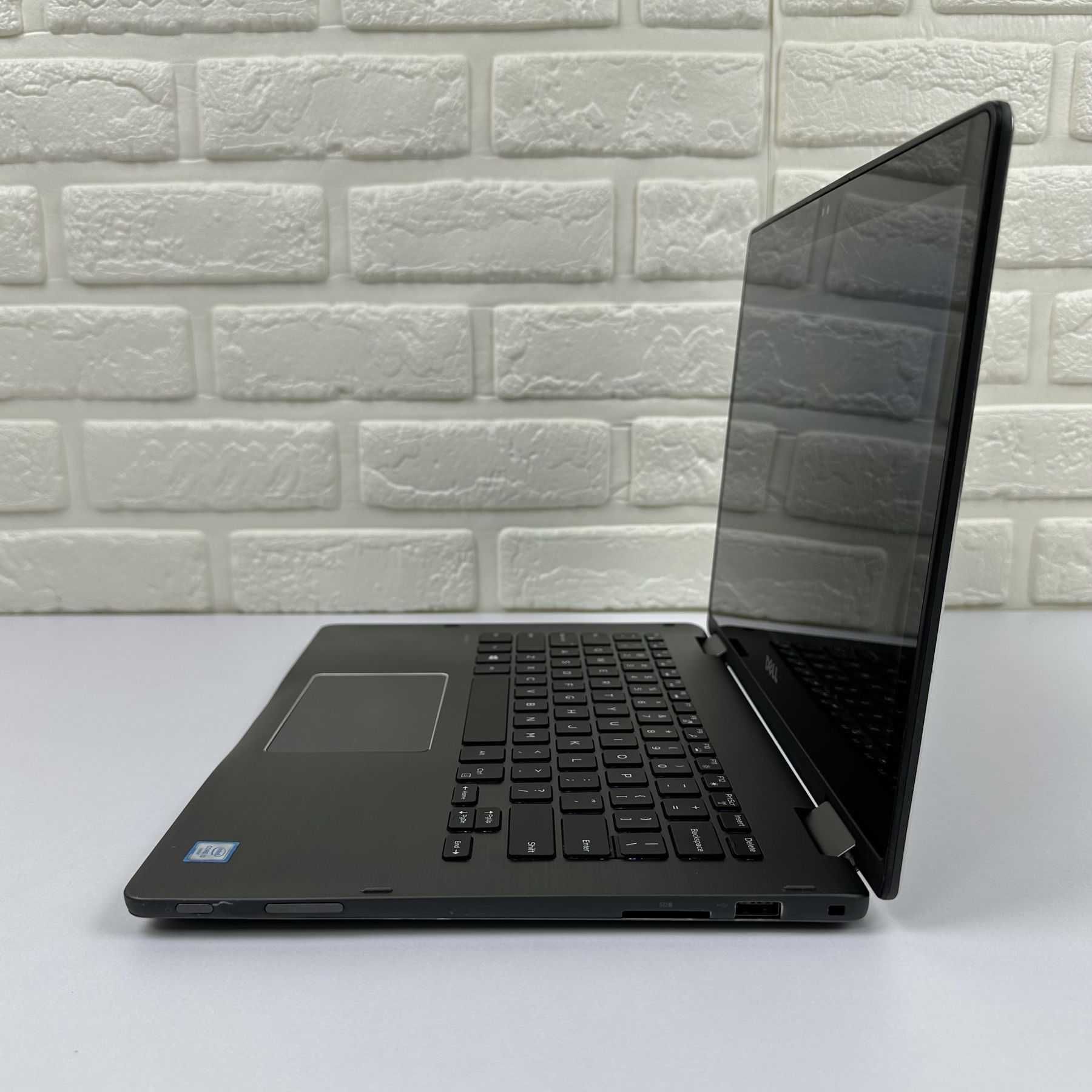 Сенсорний ноутбук трансформер Dell / intel i3 / 8 gb DDR4 / SSD / IPS