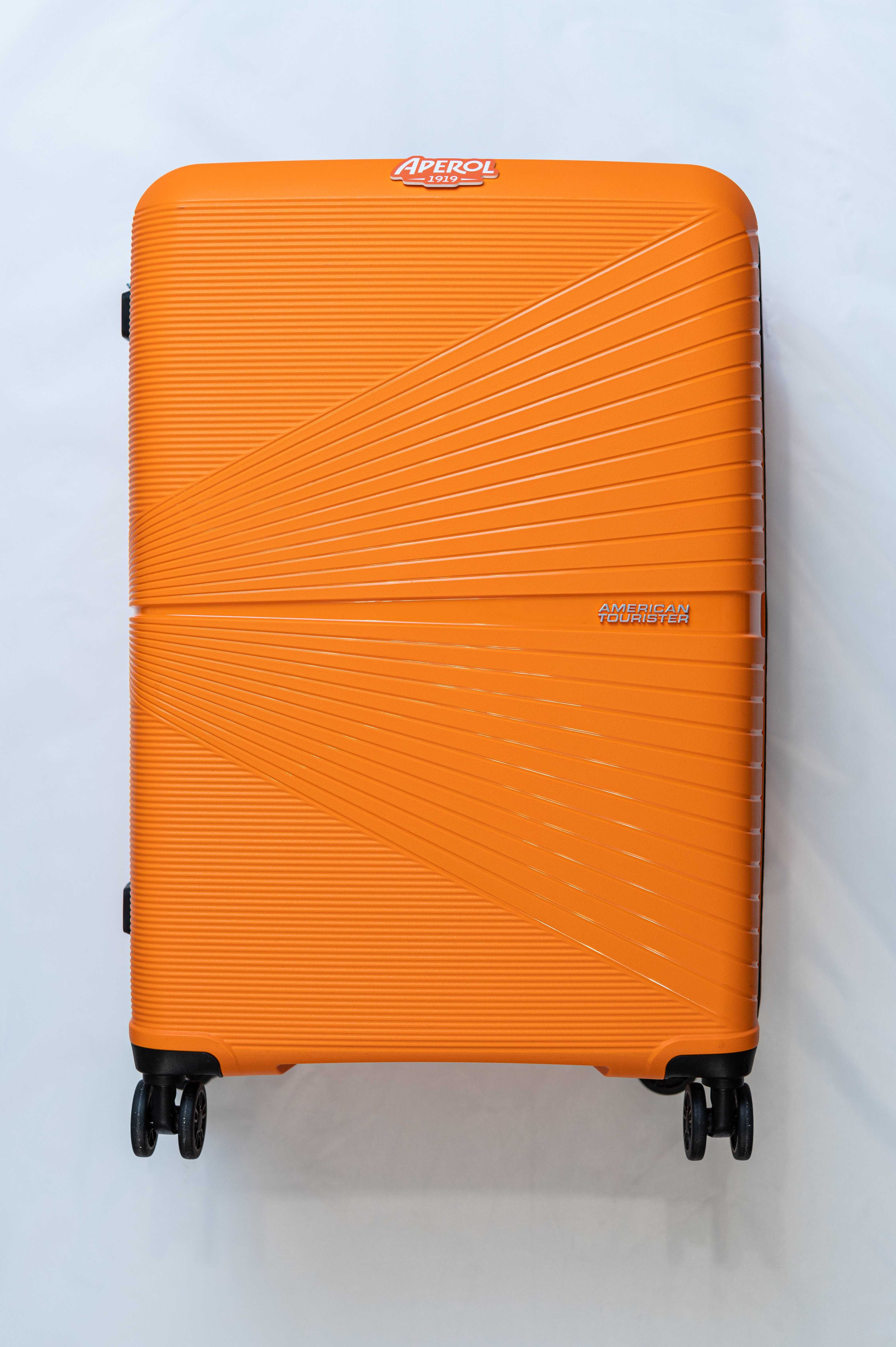 Walizka twarda średnia American Tourister AIRCONIC SPINNER 67/24 67l