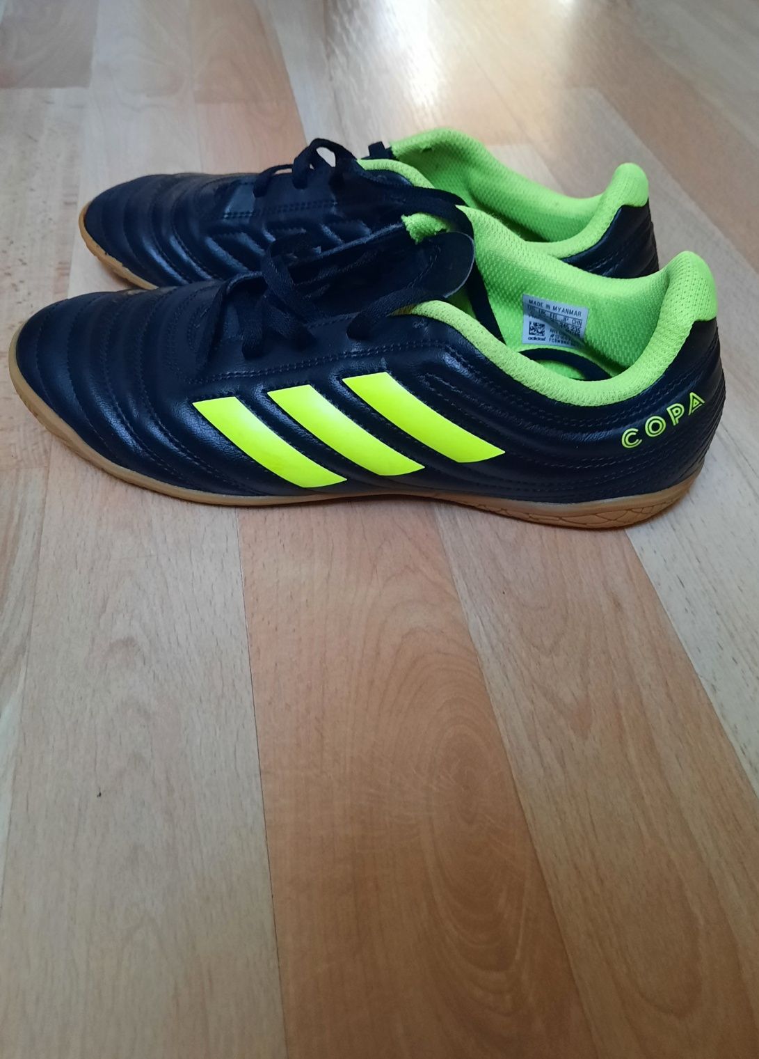 Buty sportowe halówki Adidas