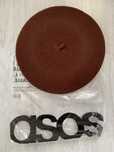 Brązowy wrlniany damski beret Asos