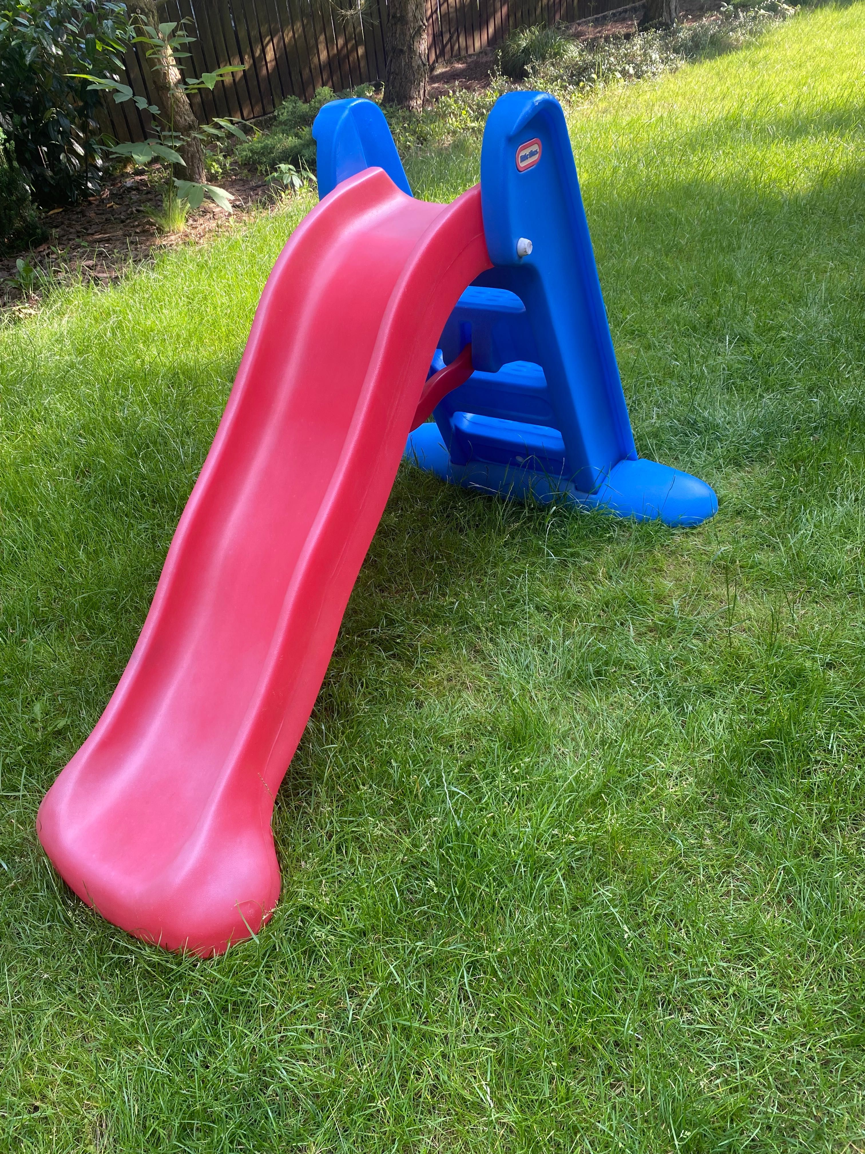 Zjeżdżalnia Little tikes