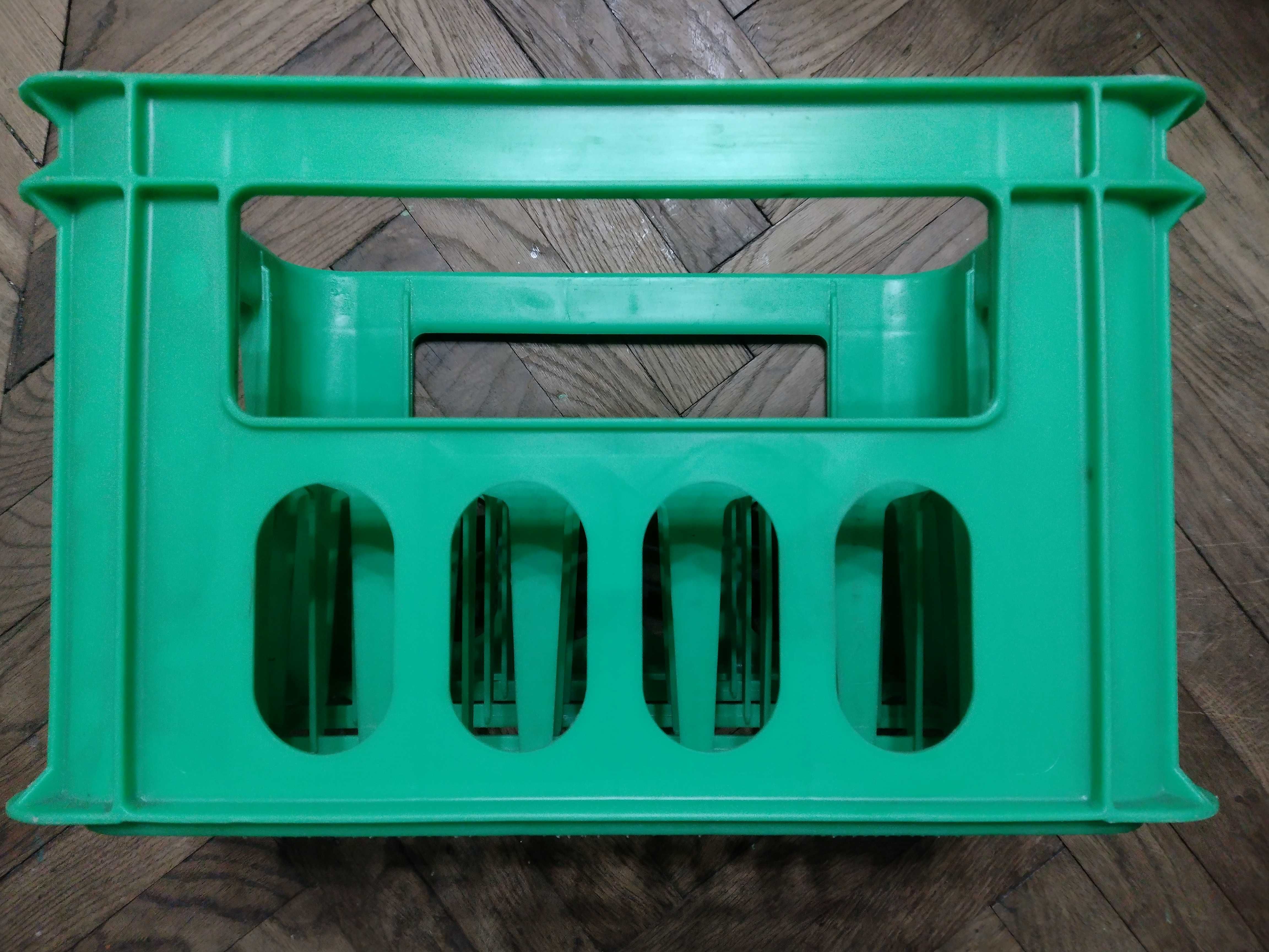 Skrzynka plastikowa na 24 butelki do piwa, oranżady 1990 rok