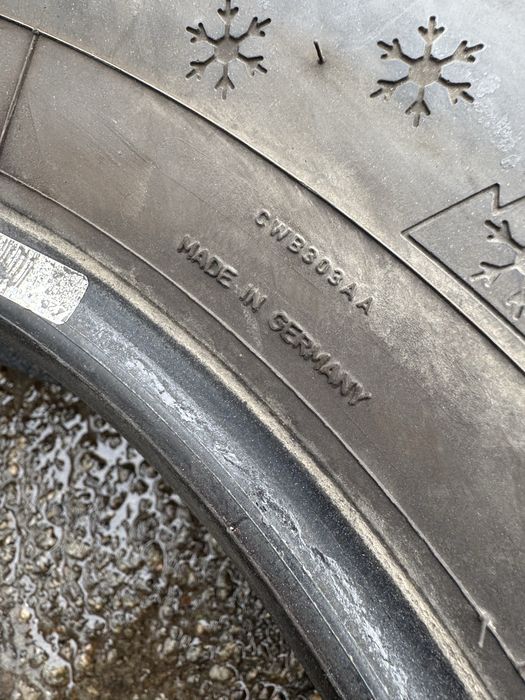 Резина r15 195/65 Dunlop зима