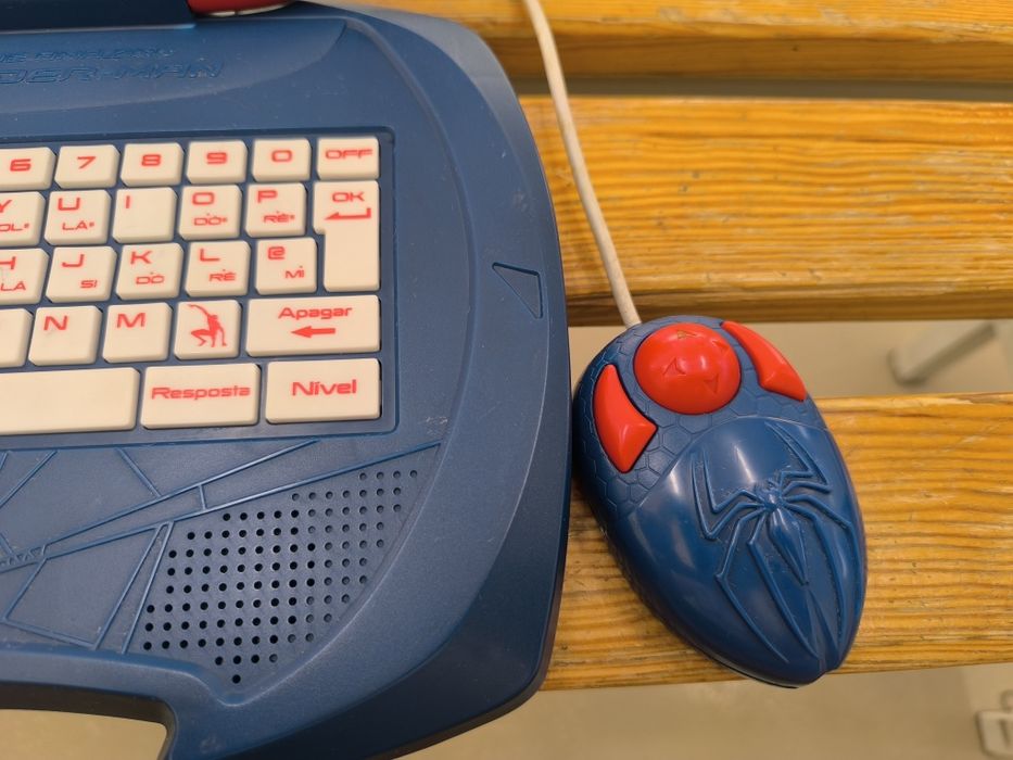 Computador infantil Spider-Man Clementoni