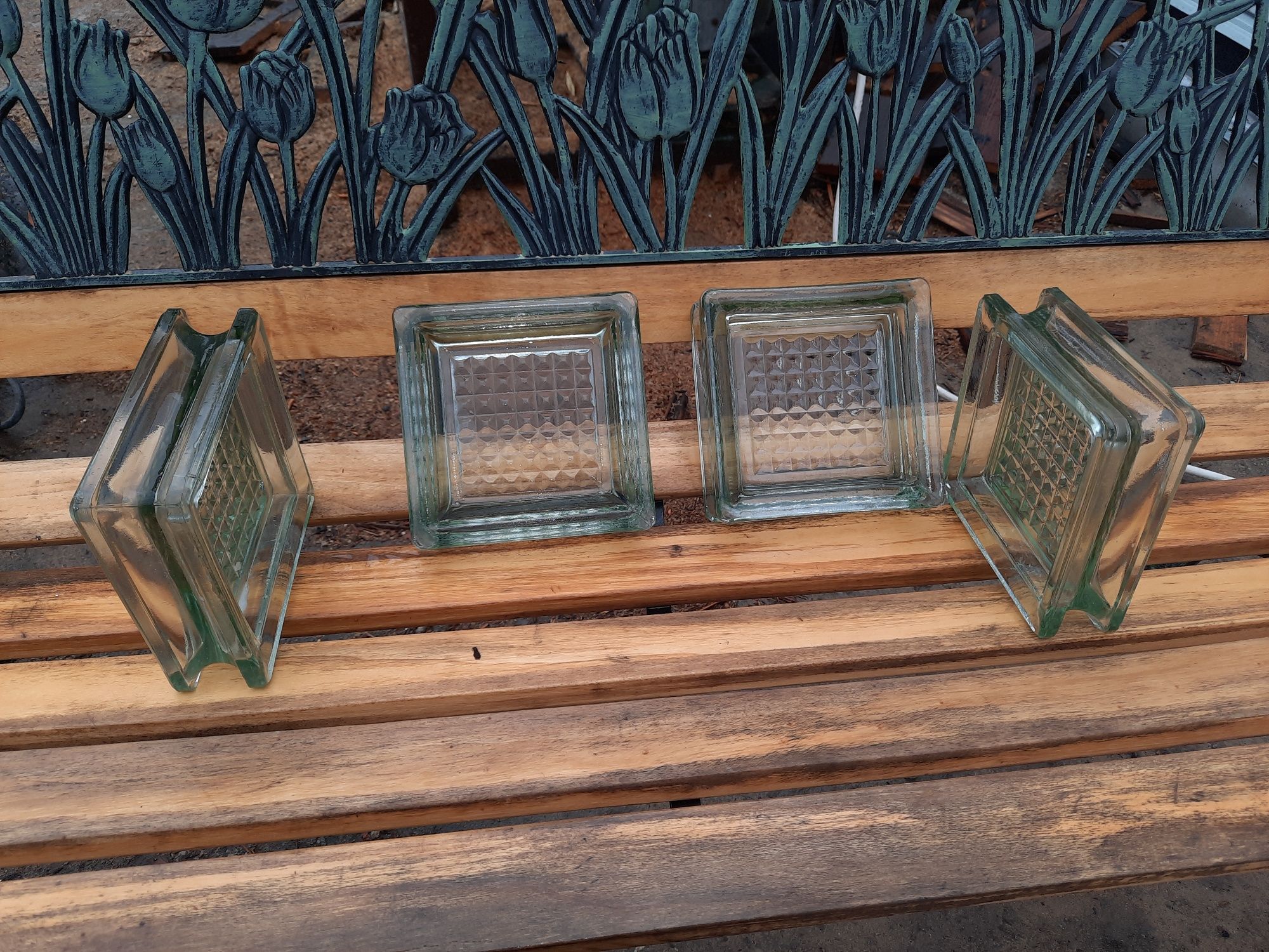 Pustak szklany, popielniczka, lukswer, 15x15x5