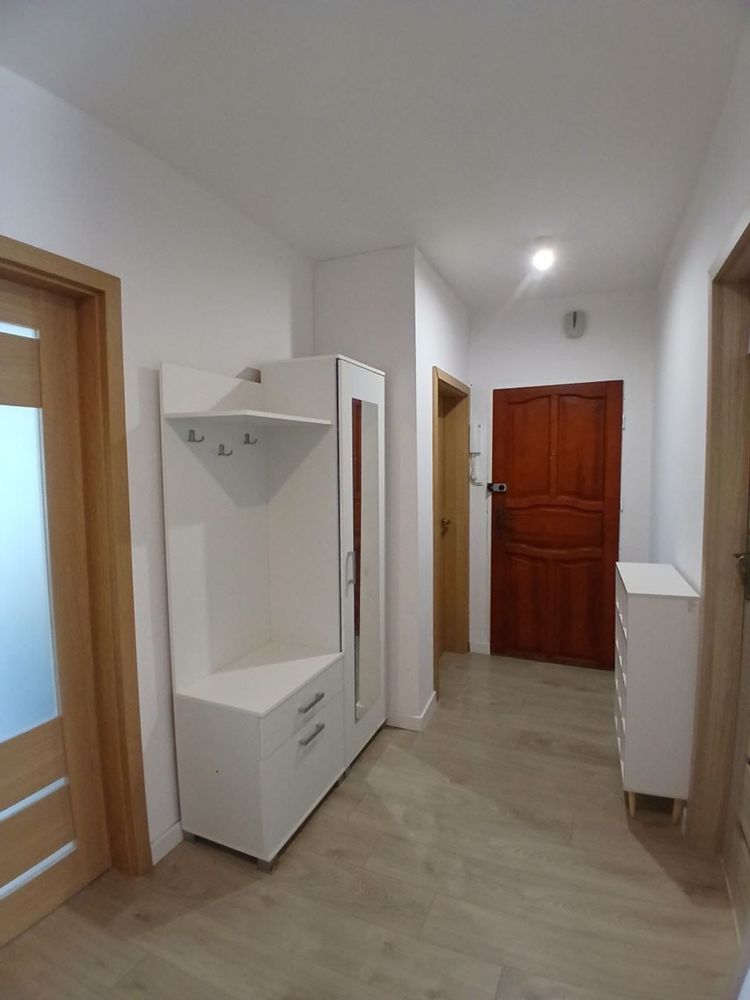 Wynajmę przestronne 4-pokojowe mieszkanie (87 m²)