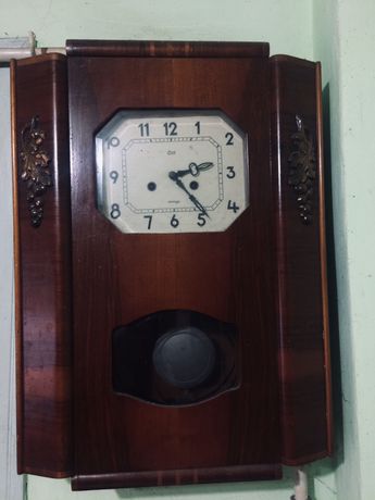 Часы старинные .