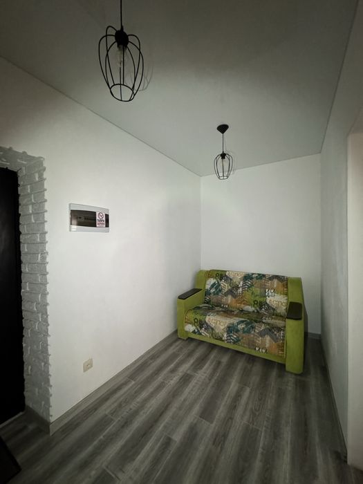 Здам чисту акуратну квартиру 1 поверх Южне Південе Іванова12 біля моря