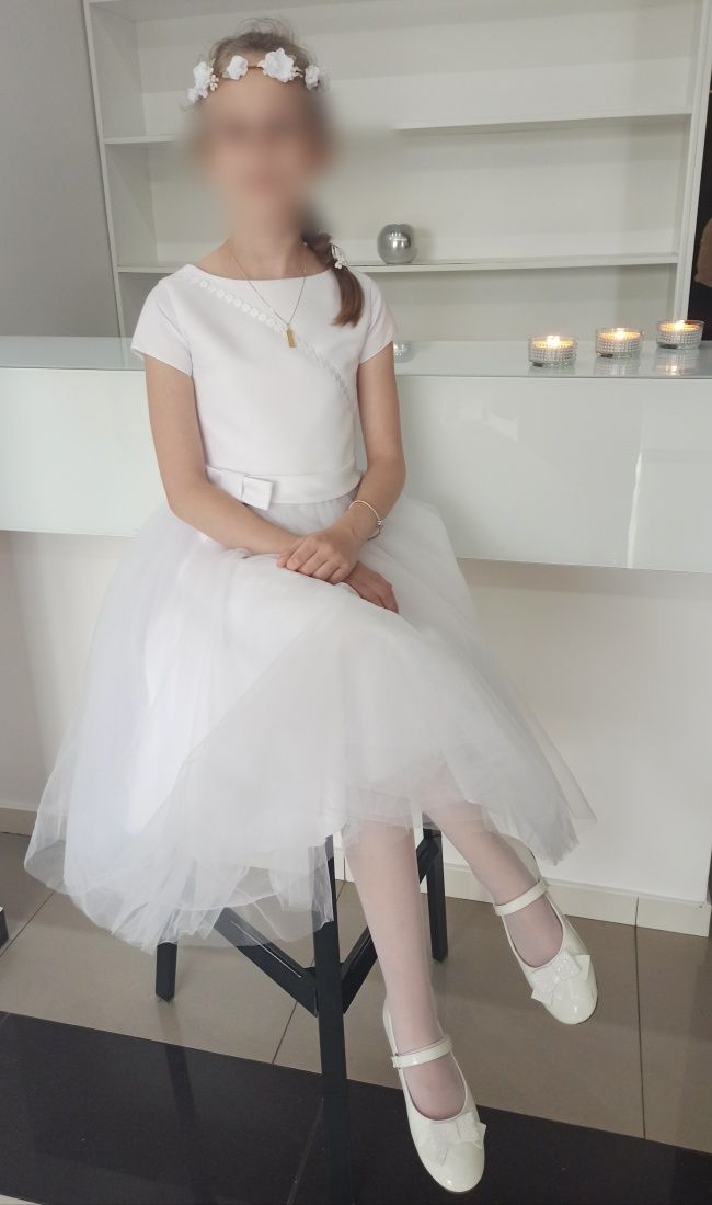 Sukienka komunijna tiul klasyczna buty