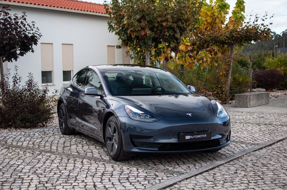 Tesla Model 3 Standard Range Plus RWD
