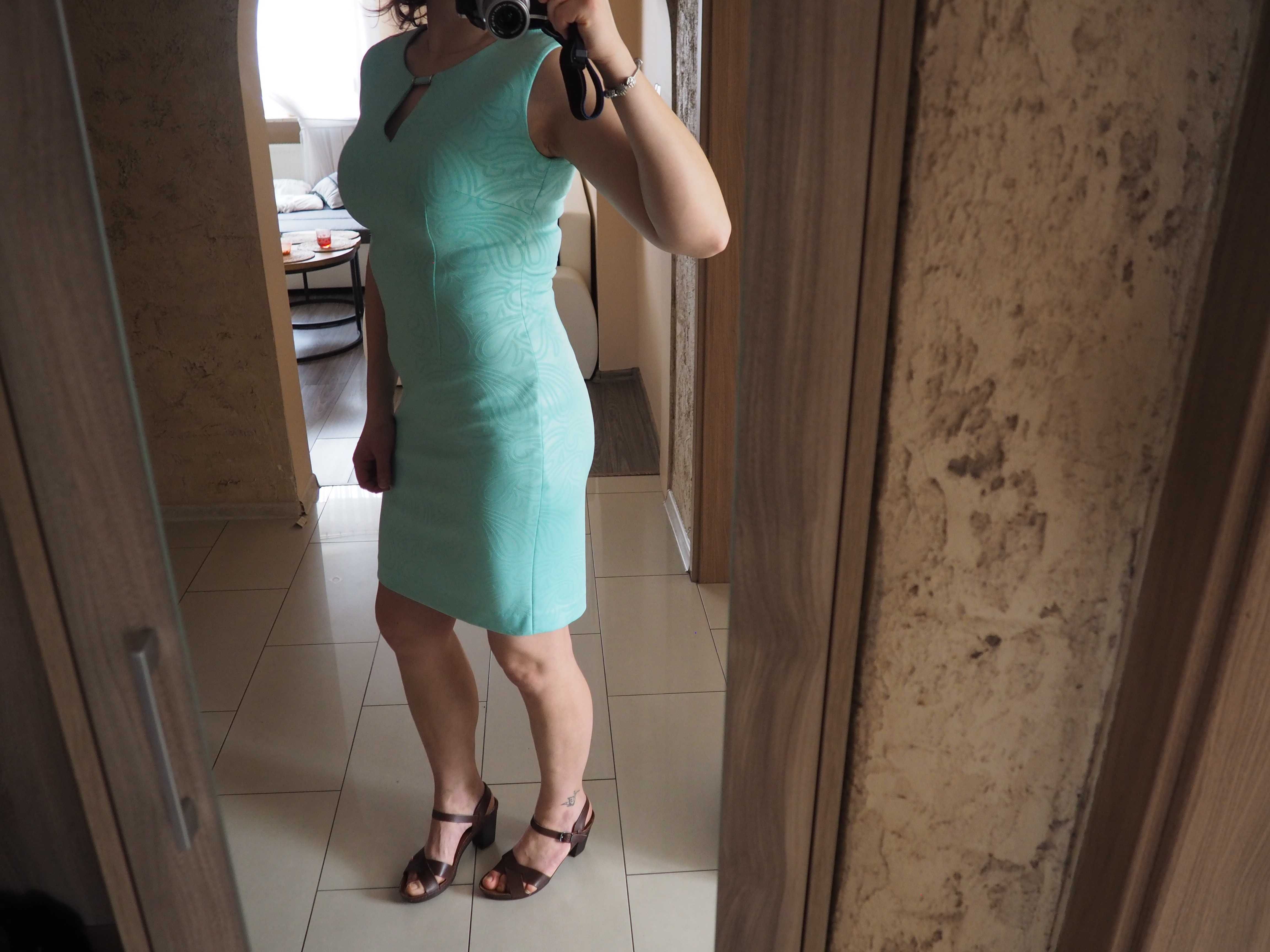 Sukienka na wesele wyjście elegancka miętowa midi rozm. 40 j.NOWA