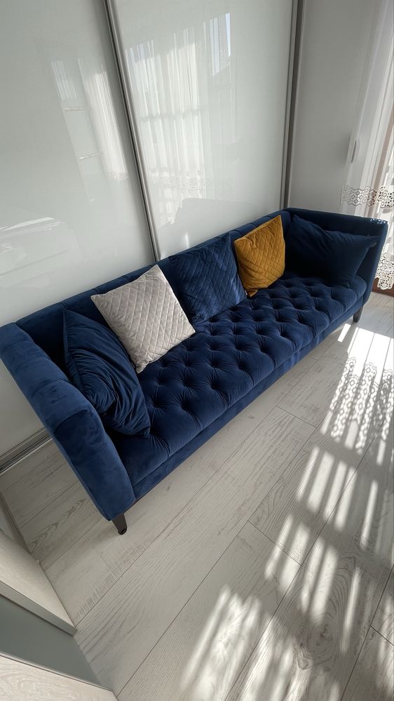 Sofa velvet z poduszkami