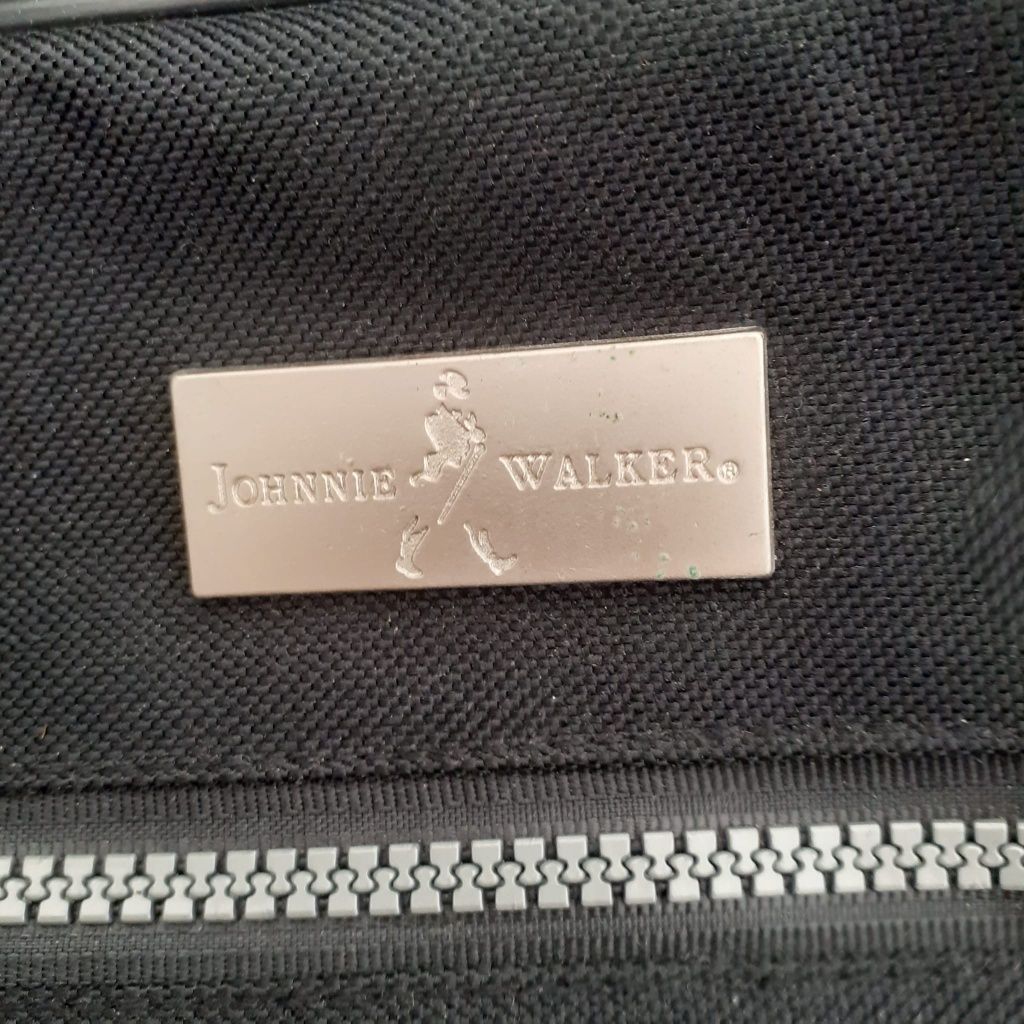 Mala Johnnie Walker Saco de Viagem
Altura 55 Largura 30