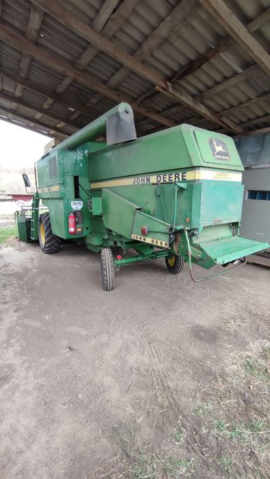 Продам комбайн Джон дір 1052