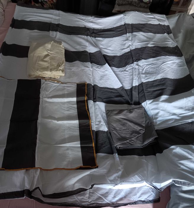 Toalhas ,Edredon, junto de lençois