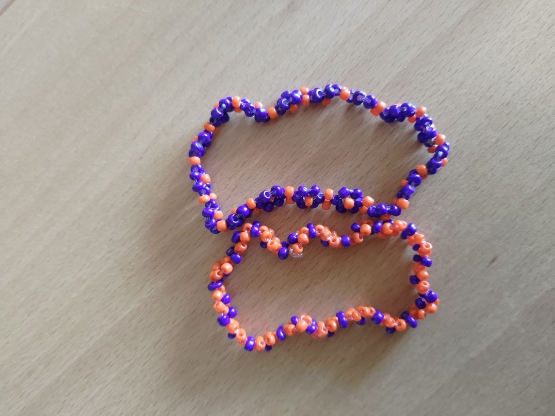 Pulseiras de missangas