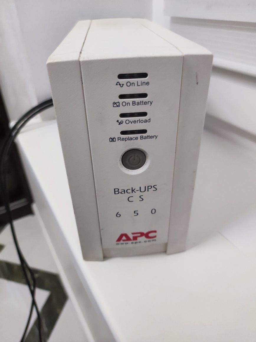 Продам бесперебойник APC Back-UPC CS 650