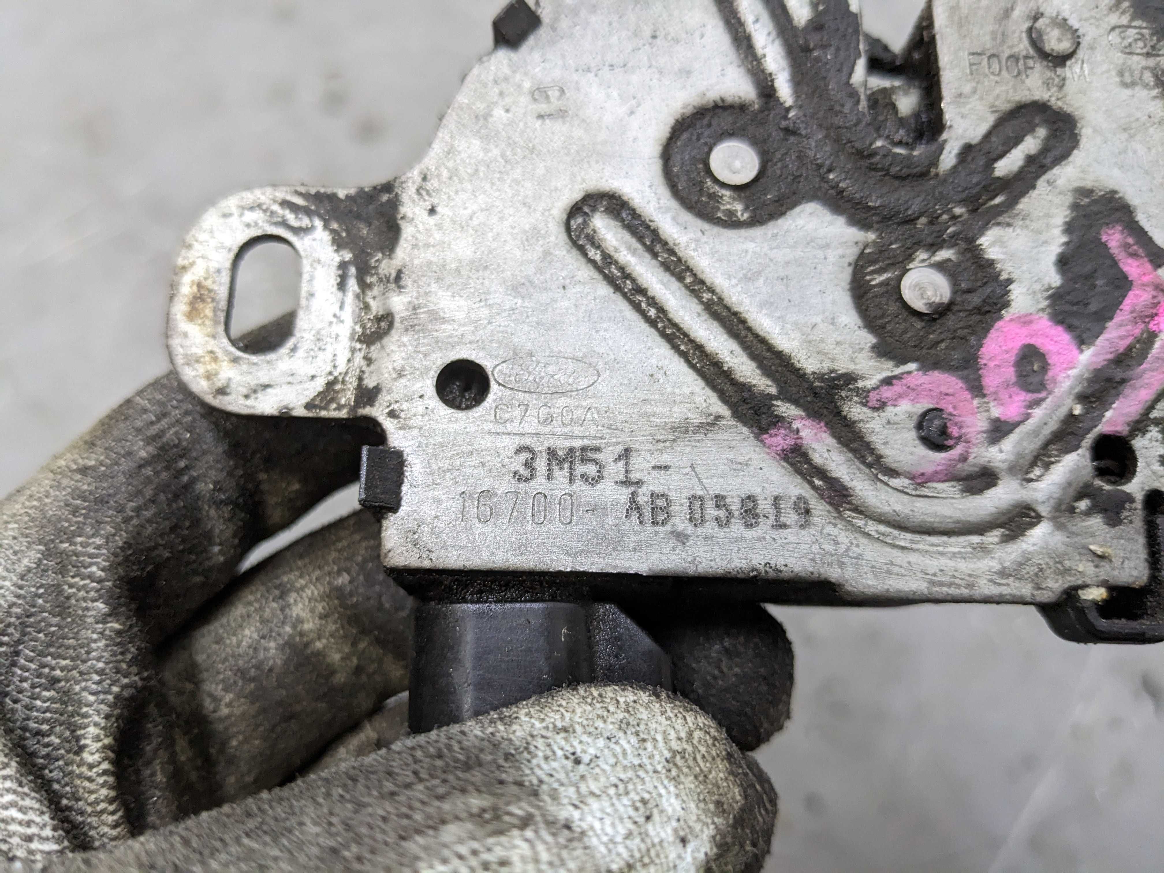 Ford Focus MK2 Zamek Maski Pokrywy Silnika