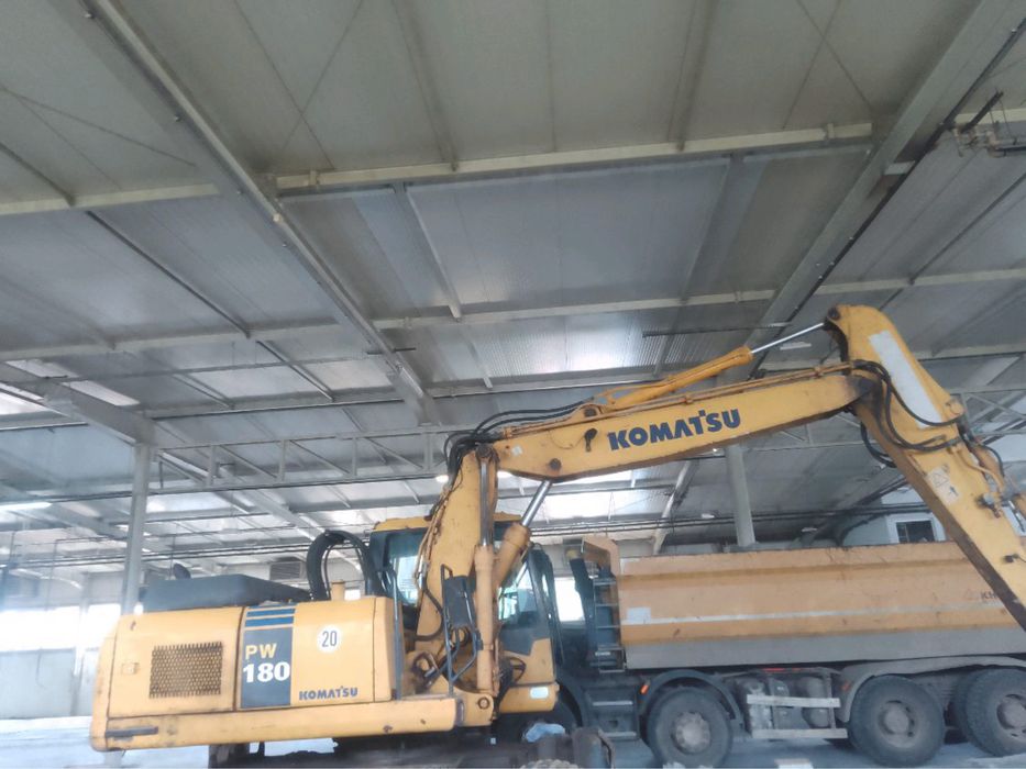 Sprzedam komatsu pw 180