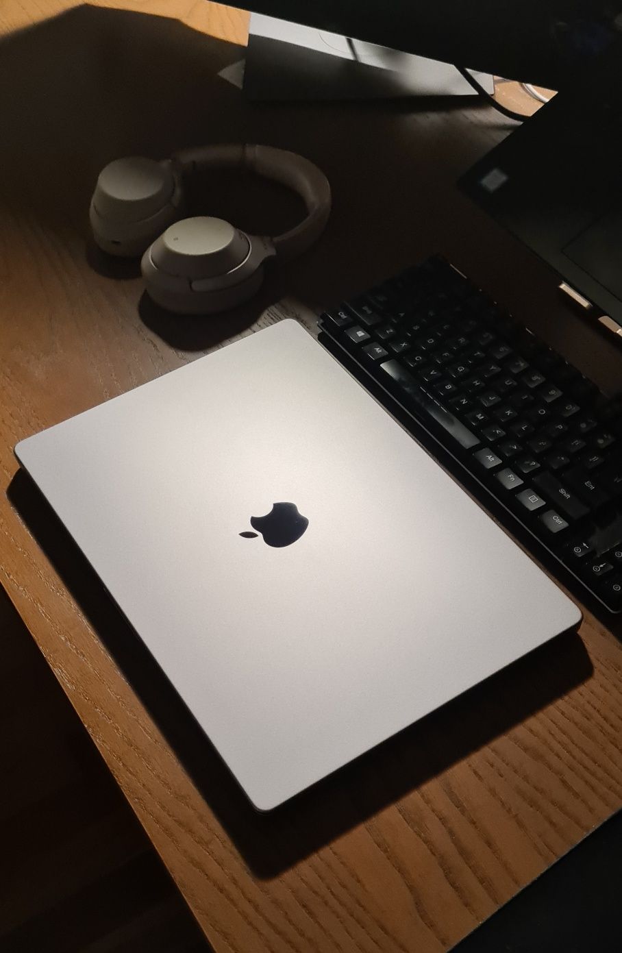 Apple MacBook Pro 16,2" M1 Pro | 32GB RAM | 512GB SSD w pudełk