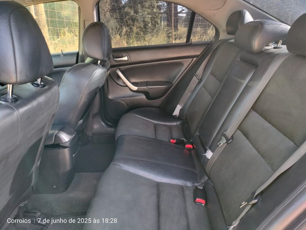Vendo HONDA ACCORD 2.2 c-dti