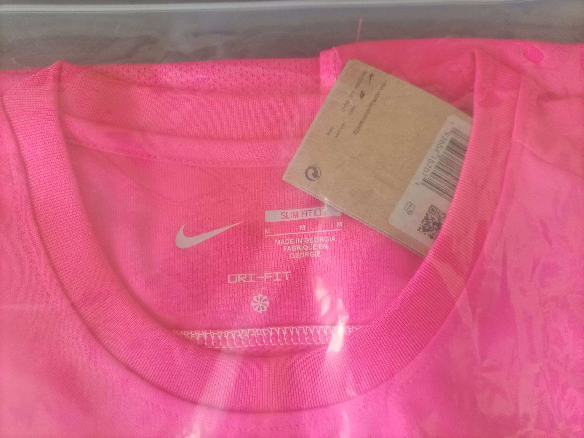 Conjunto Camisola Sporting 24/25 e Cachecol Rosa