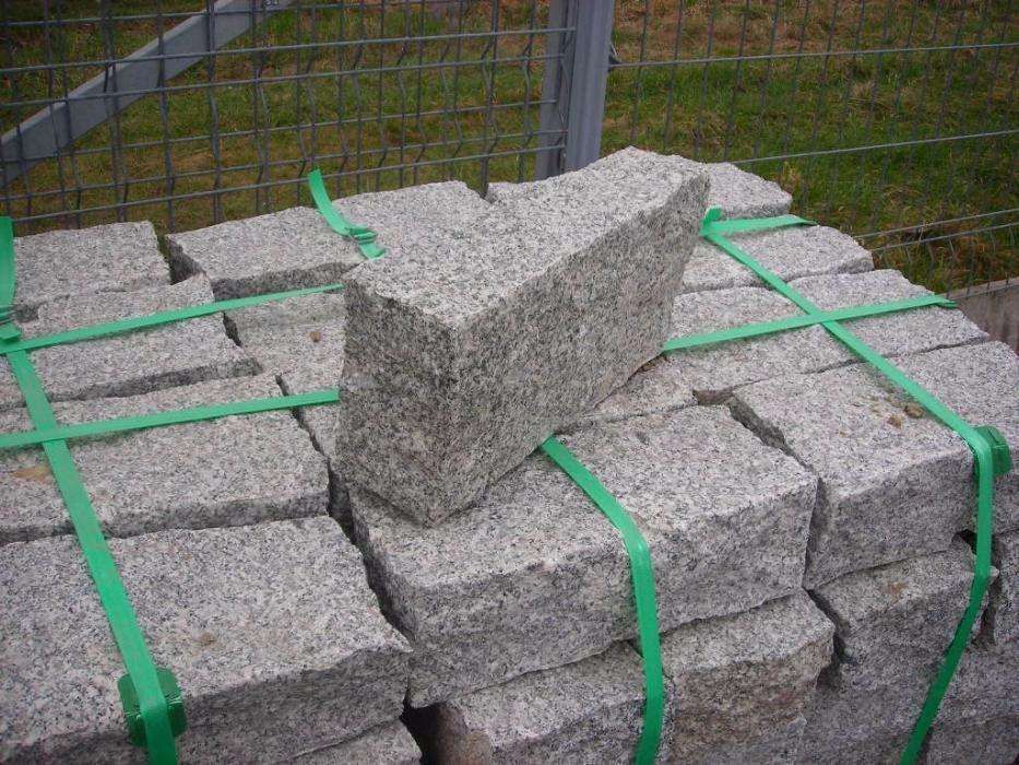 Granit połówka15x15x8 kostka granitowa brukowa kamień granitowy ziemia