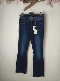 Spodnie dżinsowe dzwony rozszerzane nogawki, wysoki stan high-waist