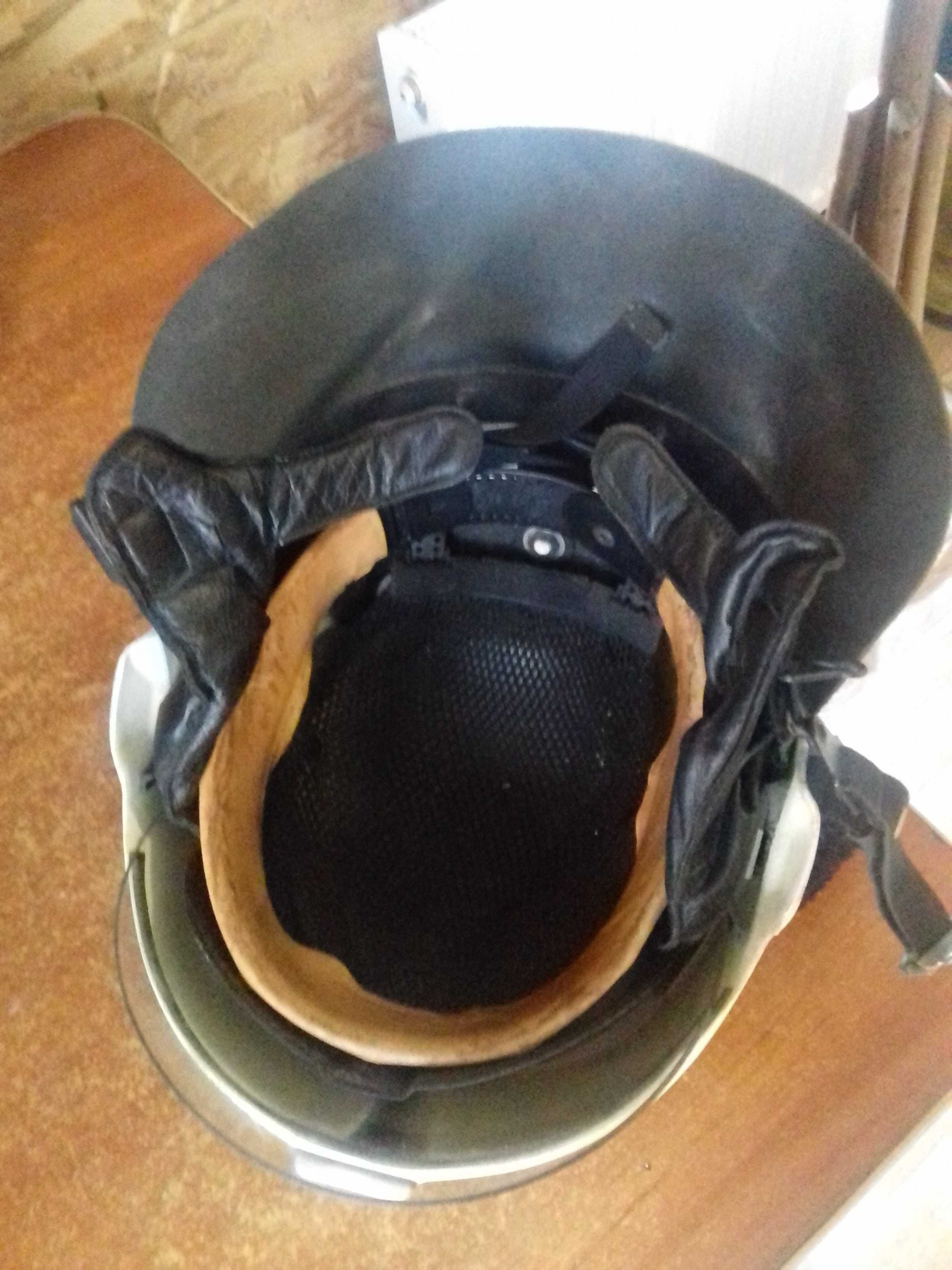 Шолом пожежний Schuberth F200