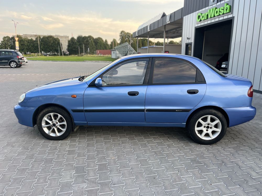 Daewoo lanos 2007 рік 1,5 бенз