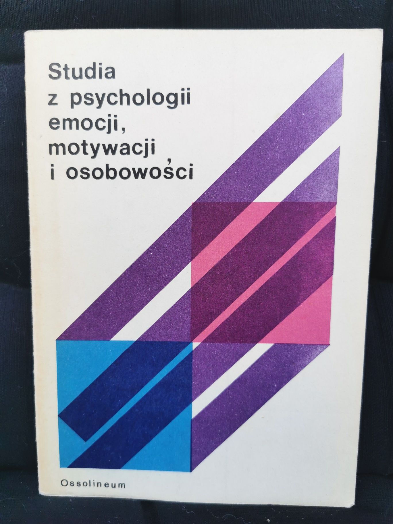 858. Studia z psychologii emocji motywacji i osobowości