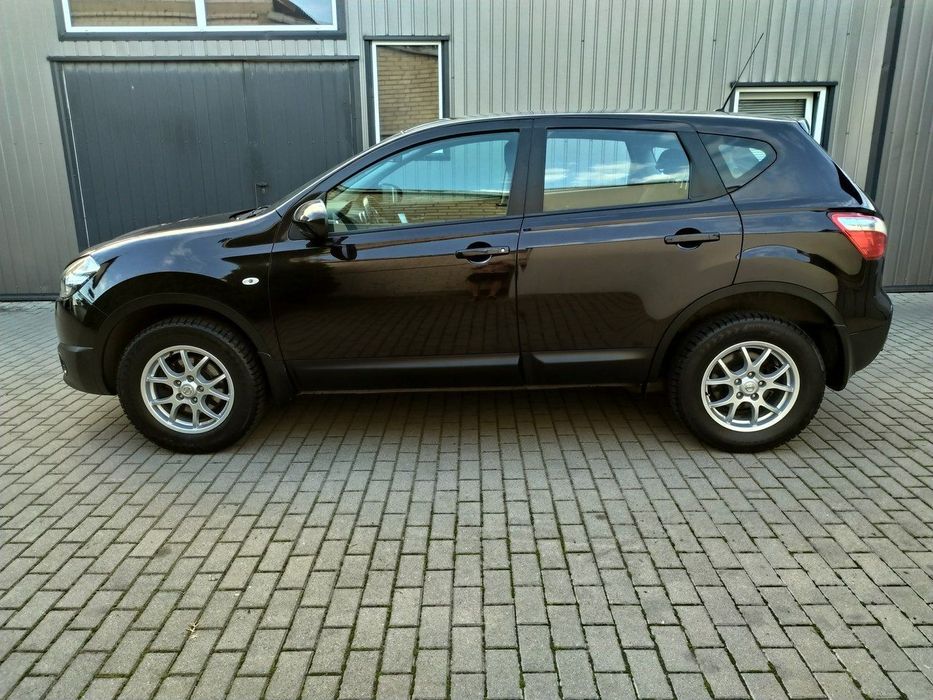 Nissan Qashqai 1.6 Benzyna Automat Klimatronic PDC Zarejestrowany