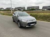 Mitsubishi Outlander 4x4, hak, kamera cofania, nawigacja