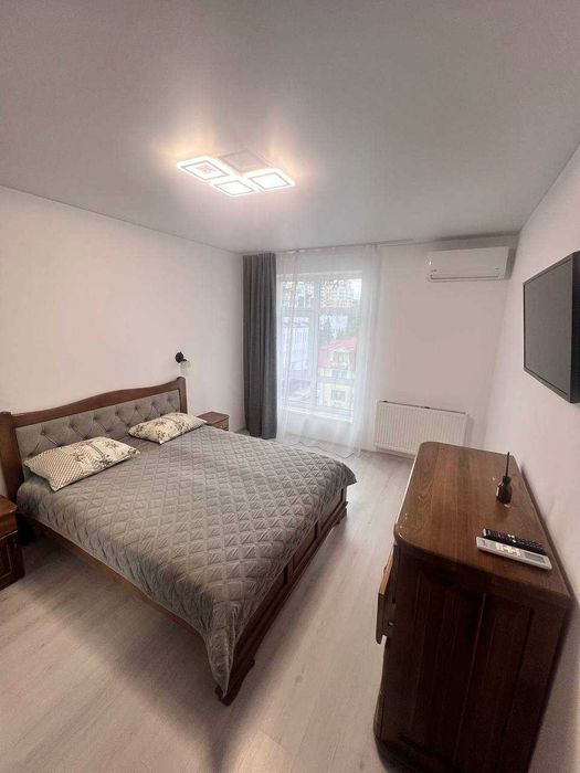 Подобово/довгостроково | Центр, Імперіал | Вільно