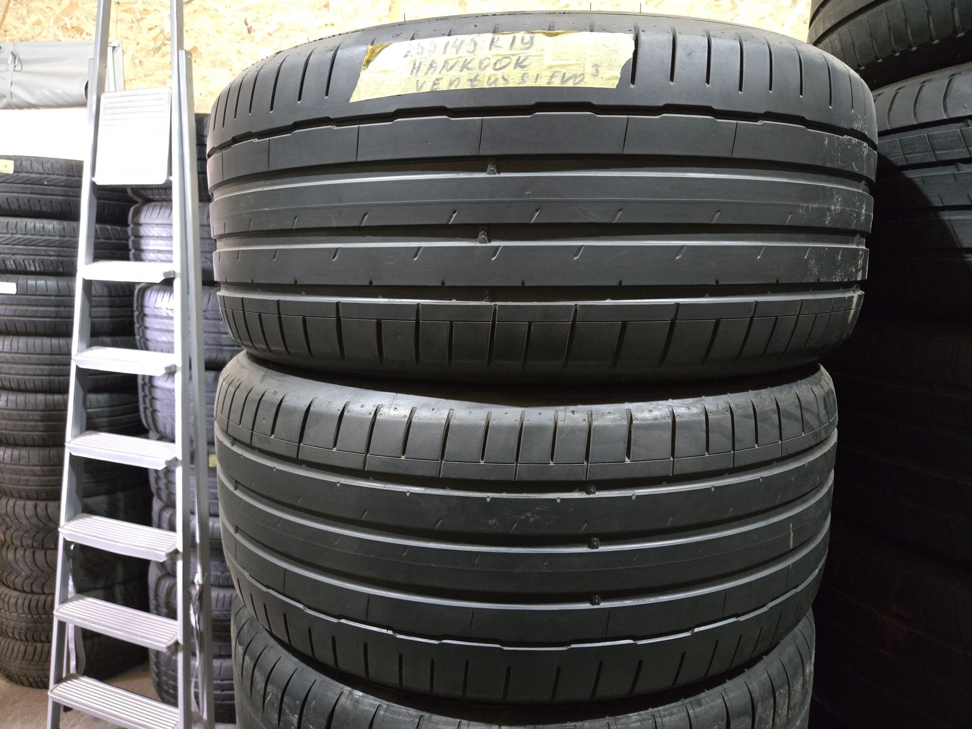 255/45R19 Hankook Ventus S1 EVO 3 Tesla model Y 245 45