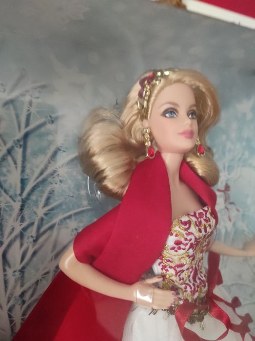 коллекционная кукла Барби Barbie holiday 2010