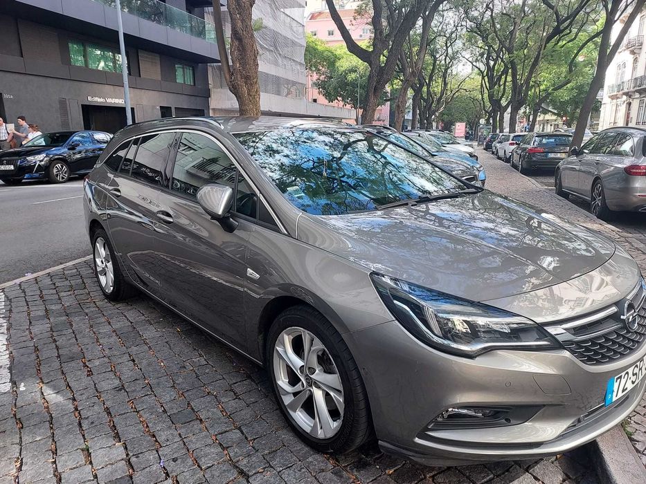 Opel Astra Sports Tourer Innovation