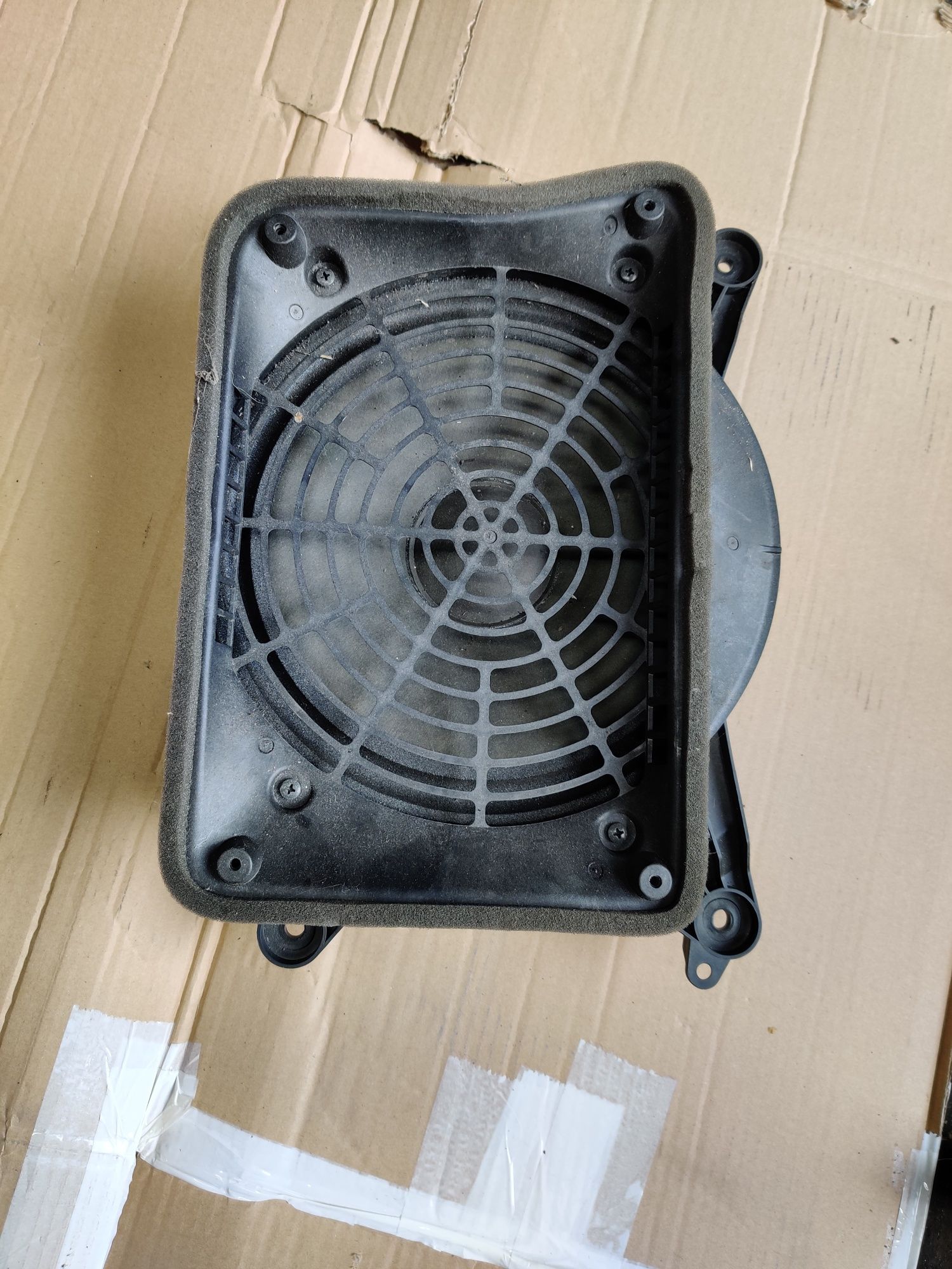 Głośnik subwoofer tylny Audi A6 C7