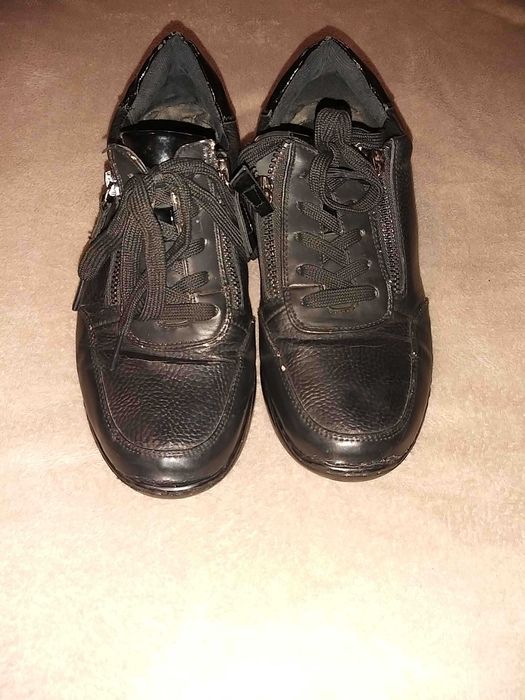 Buty czarne sneakersy