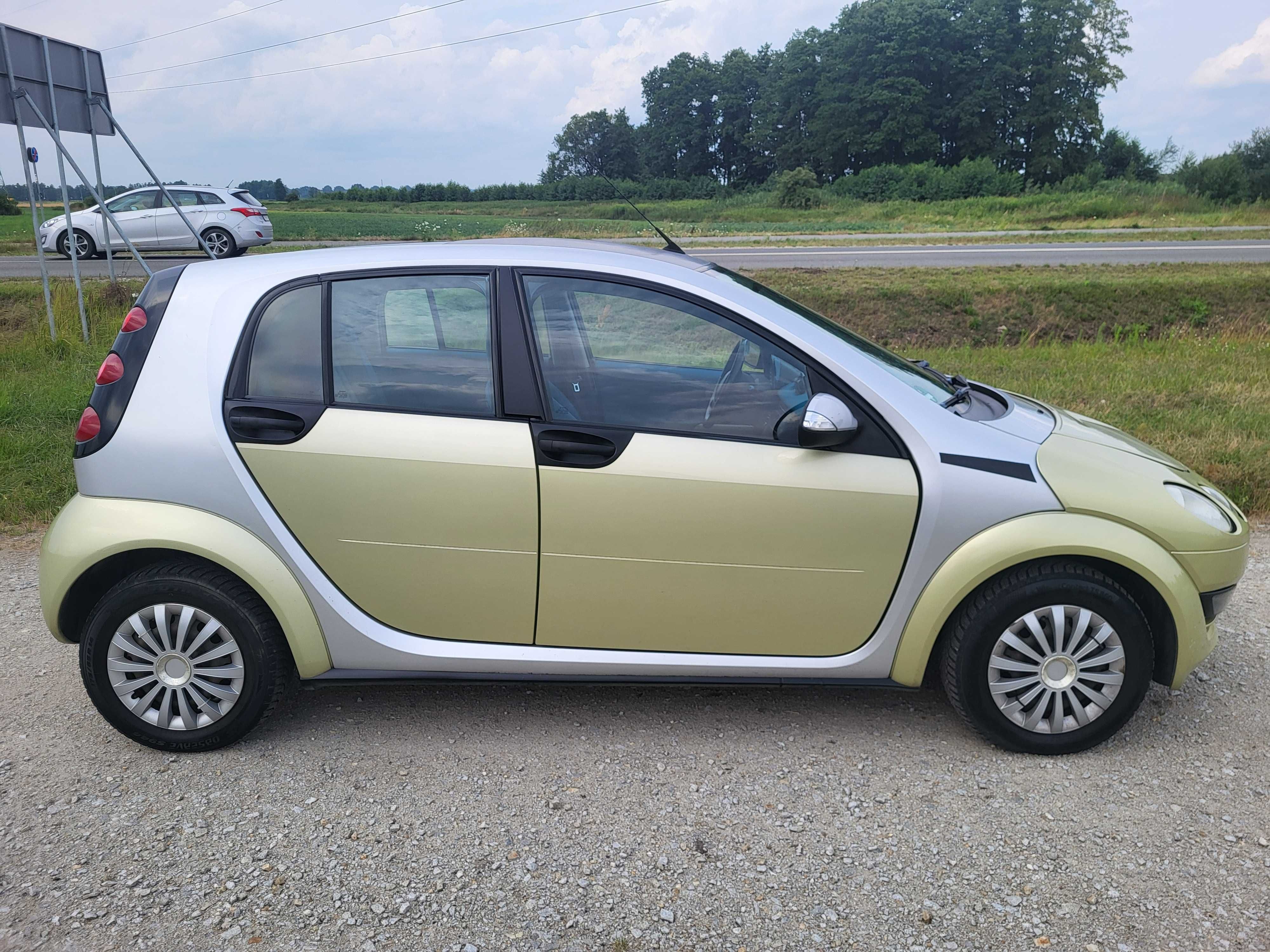 Piękny mega oszczędny smart