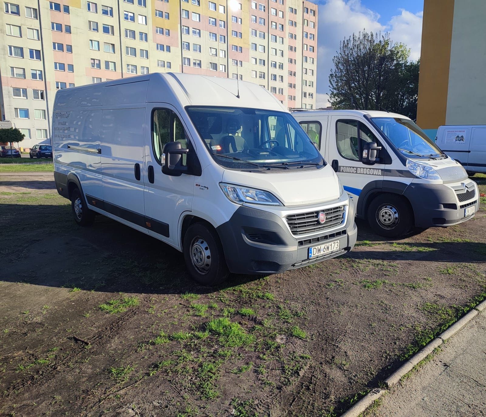 Przeprowadzki Transport Usługi transportowe towarów Wynajem busów