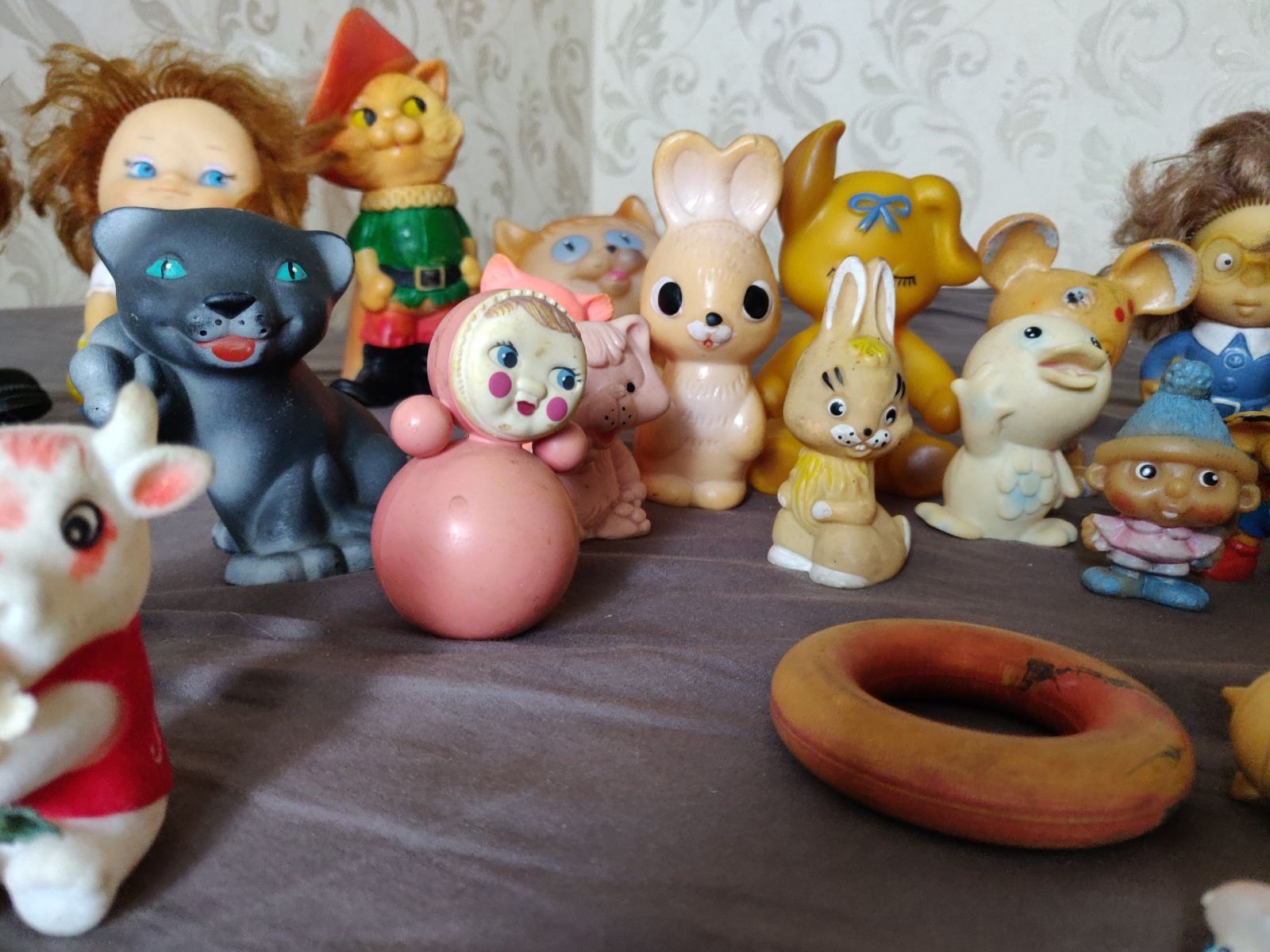 Продам игрушки СССР, киндеры