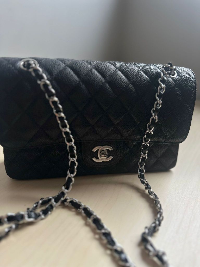 Torebka Chanel skórzana