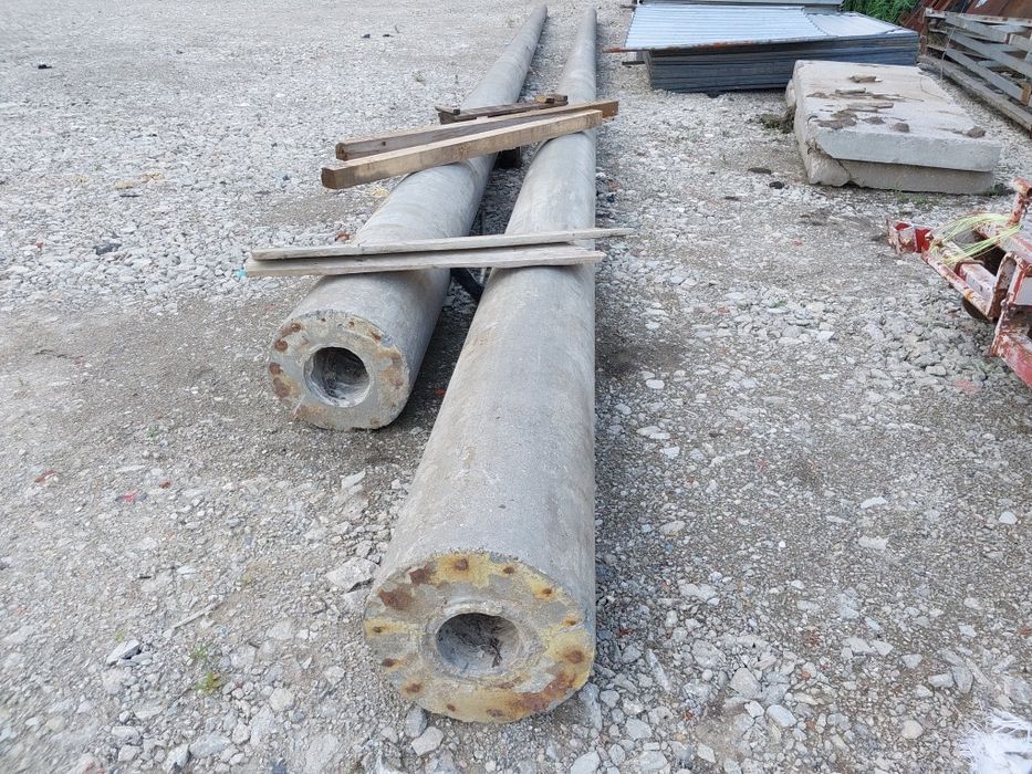 Słupy betonowe żerdzie wirowe E 13.5 m / 25