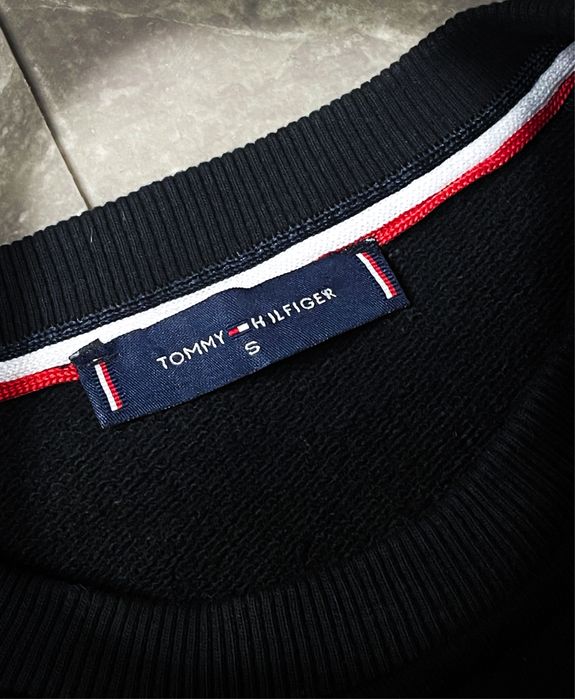 Super Rabat! Nowa Czarna Damska Bluza «Tommy Hilfiger» Markowa / S