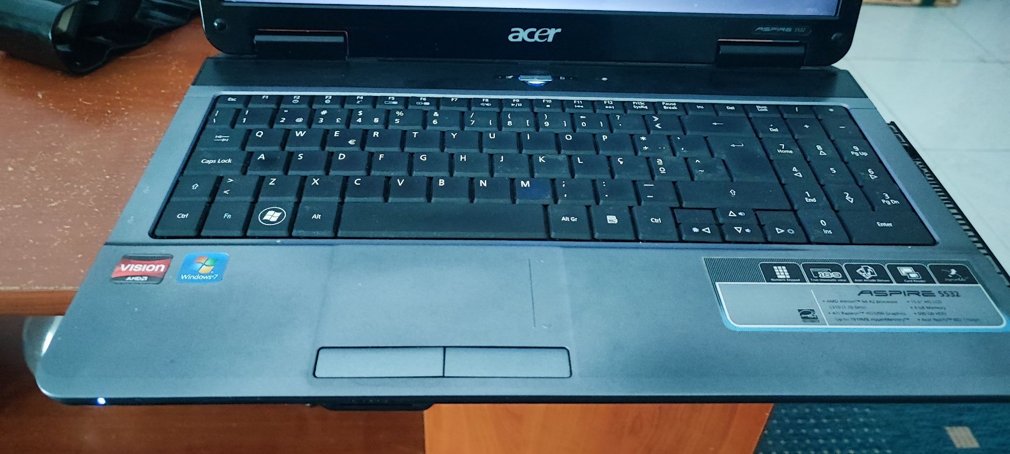 Portátil Acer Aspire 5532