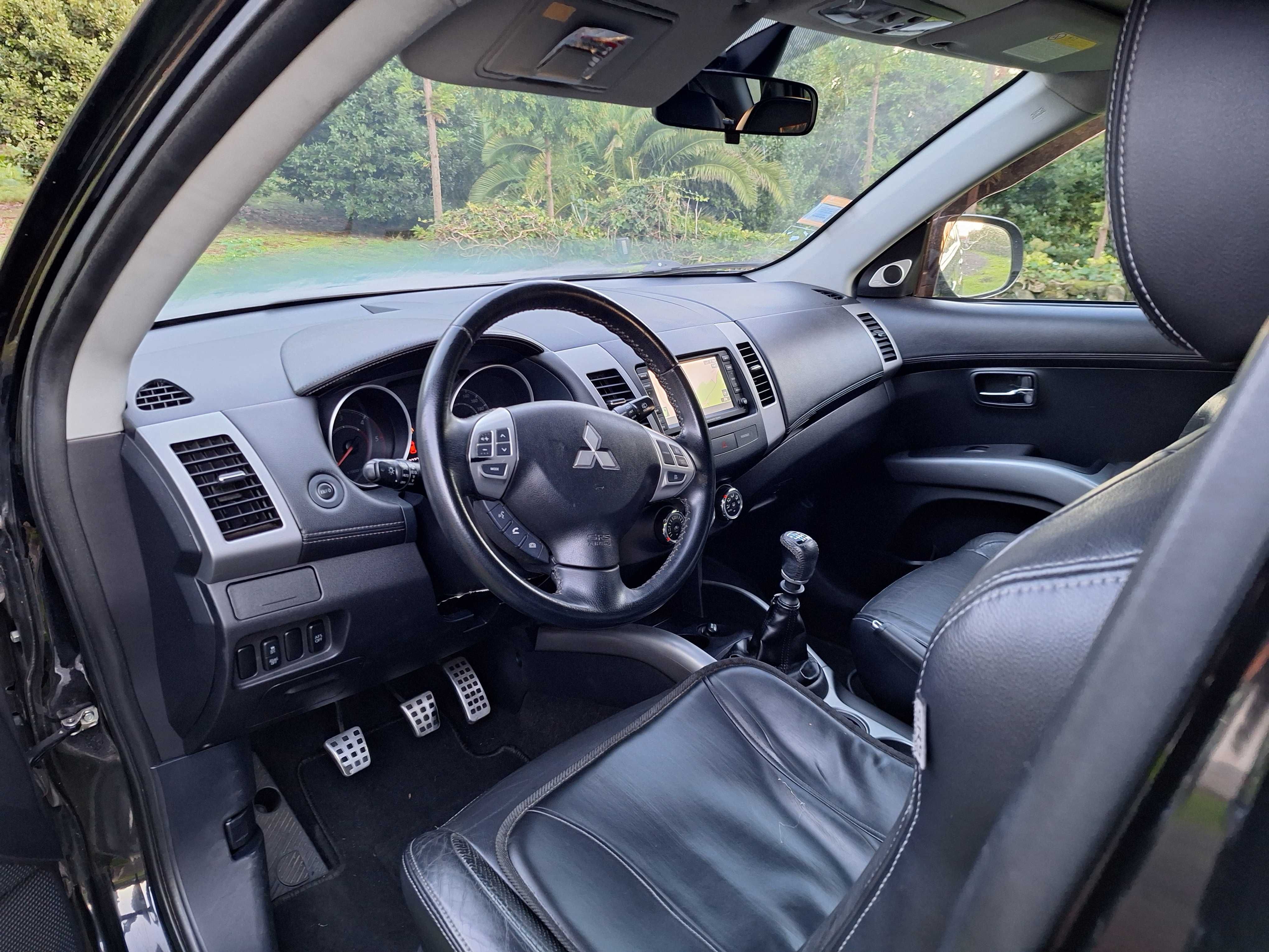 Mitsubishi Outlander 7 lugares, Diesel 2011